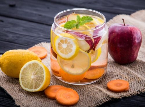 lemon apple detox water